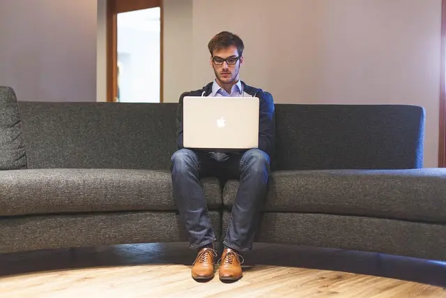 Comprendre le rôle crucial des API dans la connectivité pro